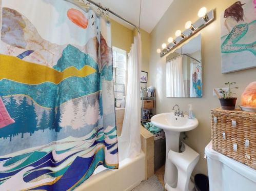 1922 Wilson Ave, Chicago IL 60625-3760 exterior