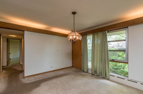 435 Lynn Ter, Waukegan IL 60085-3358 exterior