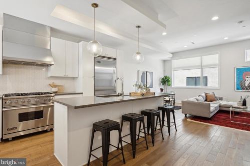 1427 Kater St, Philadelphia PA 19147-1851 exterior