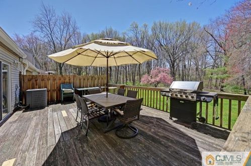 137 Archery Ct, Old Bridge NJ 08857-3227 exterior