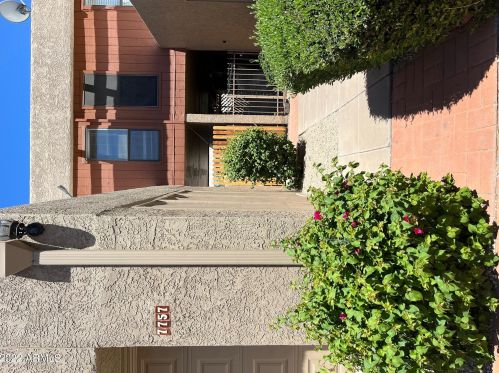 7757 19th Ln, Phoenix AZ  85021-6981 exterior