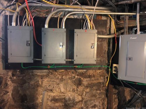 18 Kimball Dr, New Britain CT  06051-3337 exterior