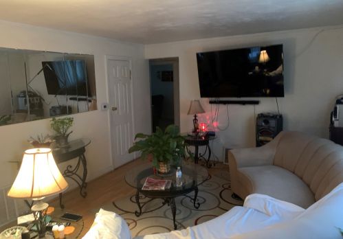 10005 Calhoun Ave, Chicago IL  60617-5354 exterior