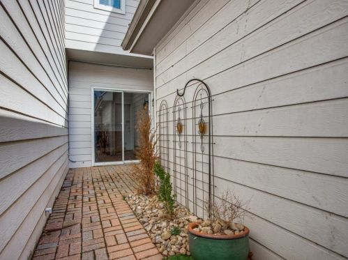 4050 Frankford Rd, Dallas TX 75287-6675 exterior