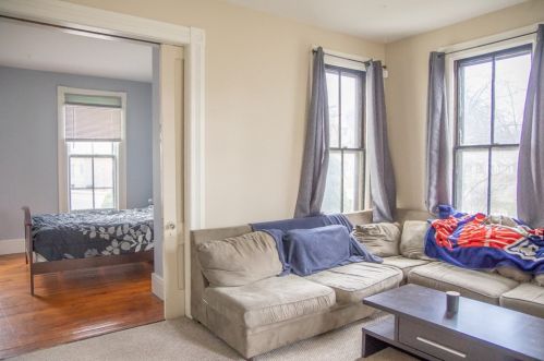 134 Buckingham St, Springfield MA 01109-3928 exterior