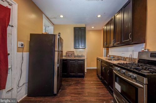 6638 Greene St, Philadelphia PA 19119-3114 exterior