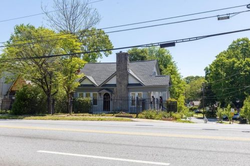 672 Cascade Ave, Atlanta GA  30310-2406 exterior