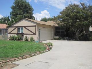 7224 Claire Ave, Los Angeles CA  91335-3825 exterior