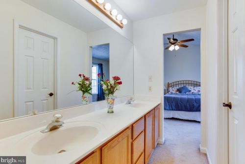 1501 Abbey Ln, Huntingtown MD 20639-2308 exterior