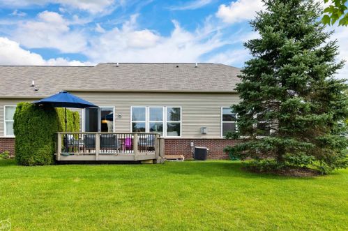 23790 Rossiter Dr, Macomb Township MI 48042-4846 exterior