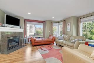 11709 16th Ave, Seattle WA  98125-5173 exterior