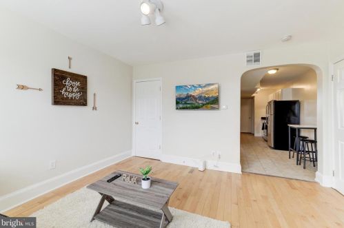 916 19 St, Washington DC 20002-4085 exterior