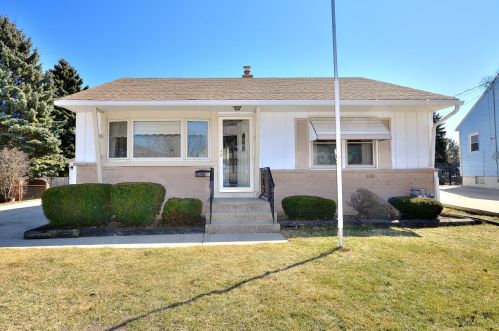 3555 Waterford Ave, Milwaukee, WI 53235-4841