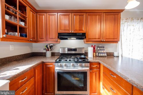 4724 Girton Ave, Shady Side, MD 20764-9602