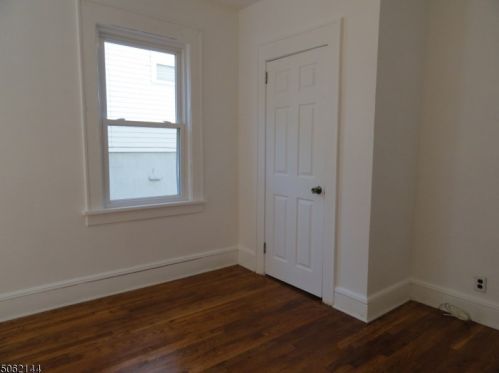 32 Mawhinney Ave, Paterson NJ 07506-1208 exterior