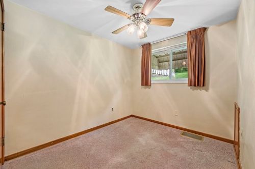 3328 Recker Dr, Pittsburgh PA 15227-4248 exterior