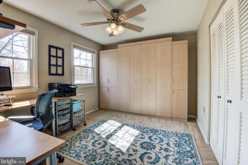 16616 Cutlass Dr, Rockville MD 20853-1332 exterior