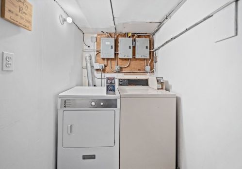 2201 72 Ct, Chicago IL 60707-4203 exterior