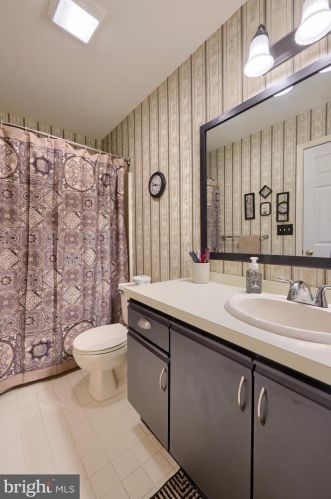 104 Country Pl Dr, Lancaster PA 17601-1775 exterior