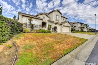 1717 Fergus Dr, Roseville, CA 95747-5851