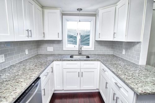 28 High St, Torrington CT 06790-6316 exterior