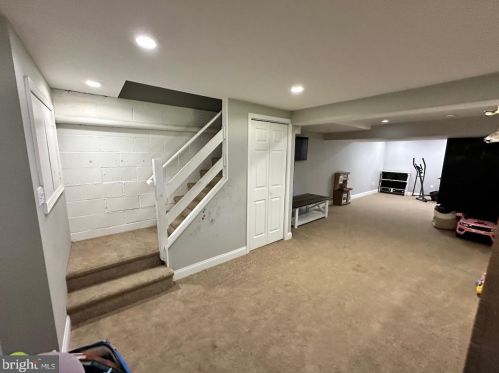 803 Poplar St, Pottstown PA 19464-1809 exterior