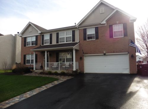 866 Crabapple Dr, Bull Valley IL exterior