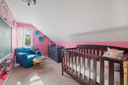 3927 Martin Rd, Duluth MN 55803-1330 exterior