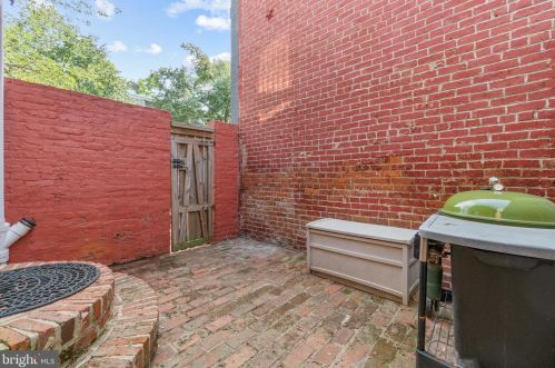 716 13th St, Washington DC  20002-4463 exterior