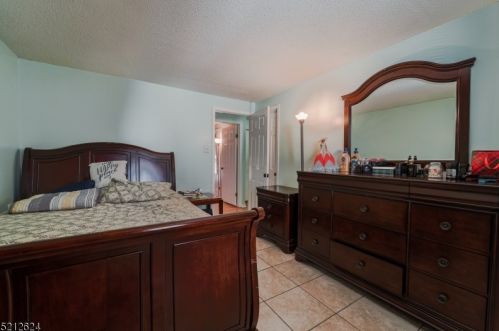 343 Herbert St, Perth Amboy, NJ 08861-3723