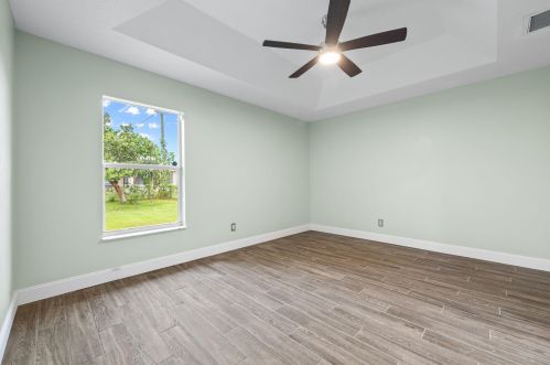 462 Mainsail St, Fort Pierce FL  34983-1265 exterior