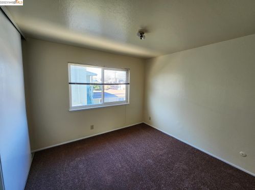 1611 63 St, Berkeley CA 94703-2607 exterior