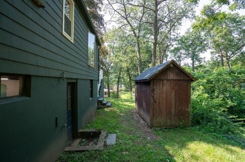 391 Massachusetts Ave, West Springfield MA 01089-2412 exterior