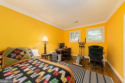 3604 Reservoir Rd, Washington DC  20007-2338 exterior