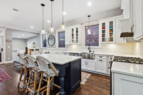 2326 Charleston St, Chicago IL 60647-4112 exterior