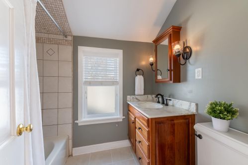 2346 90, Milwaukee WI 53226-4512 exterior