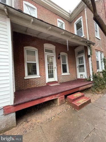 28 Beech St, Pottstown, PA 19464-5402