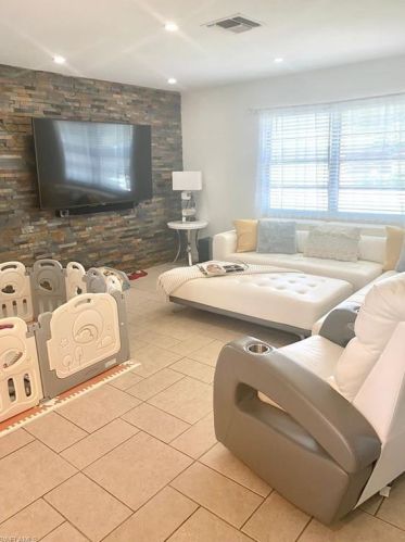 5476 26 Pl, Naples FL 34116-7508 exterior