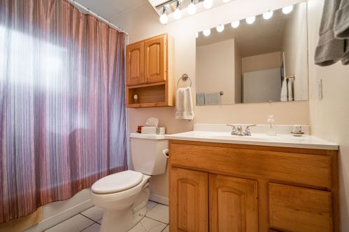 8456 51, Milwaukee WI 53223-3002 exterior