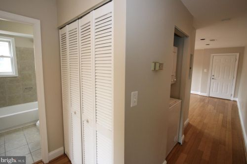 4732 Benning Rd, Washington DC 20019-5106 exterior