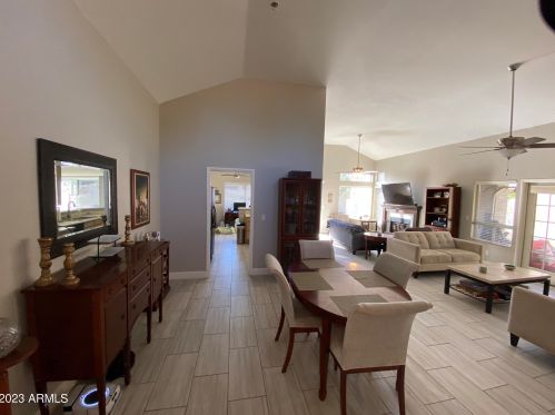 12018 40th Way, Phoenix AZ  85028-1501 exterior