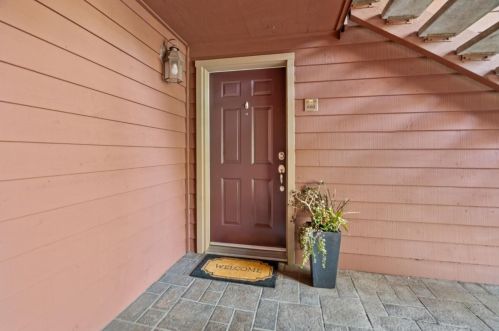 660 Teatree Ct, San Jose, CA 95128-4722