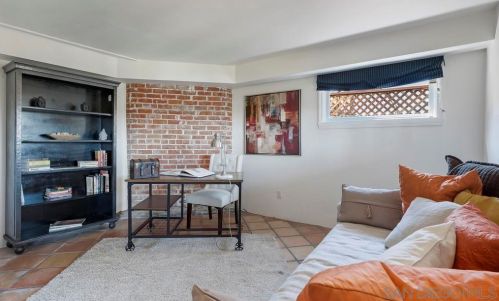 4875 Alder Dr, San Diego CA  92116-2325 exterior