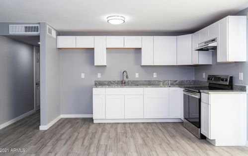 1621 73 Ave, Phoenix AZ 85033-1325 exterior