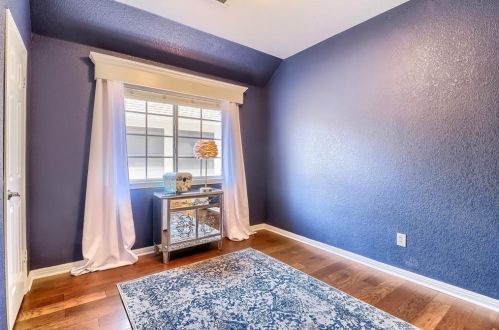 4948 China Gdn Dr, Austin TX 78730-3576 exterior