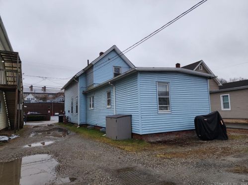 103 School St, Killingly CT 06239-3515 exterior