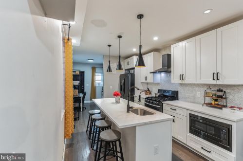 1233 49 St, Philadelphia PA 19143-4438 exterior