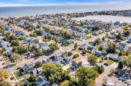 403 New York Ave, Point Pleasant Beach NJ 08742-3338 exterior