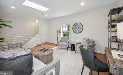 932 O St, Washington DC  20001-4265 exterior