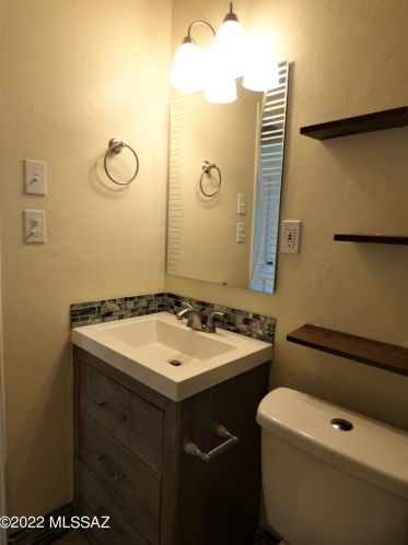 1120 Glenn St, Tucson AZ  85705-4026 exterior